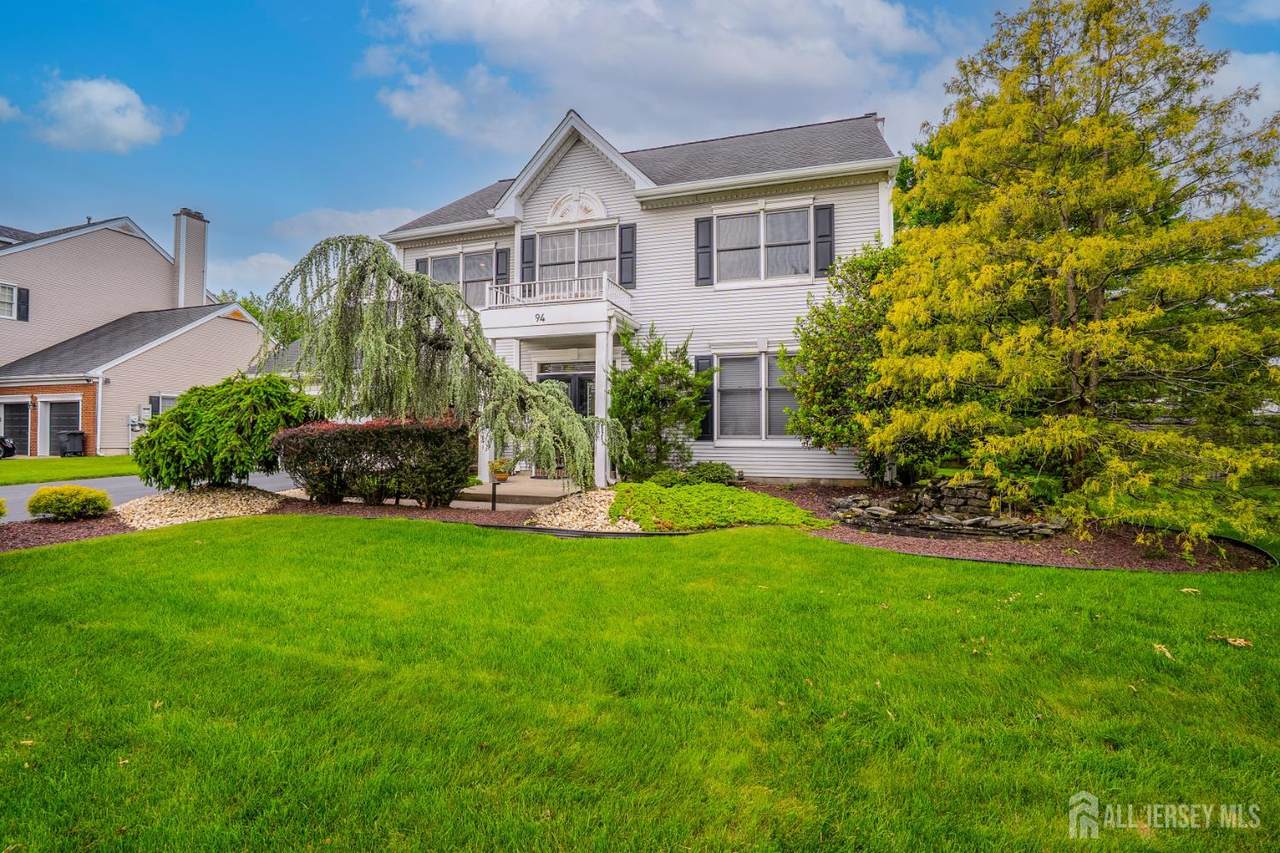 94 Providence Boulevard - Photo 1