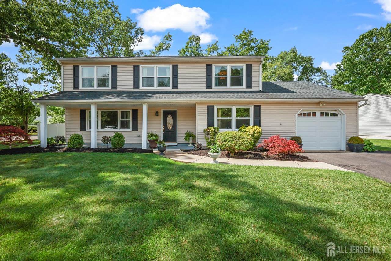 12 Mcfadden Drive - Photo 1