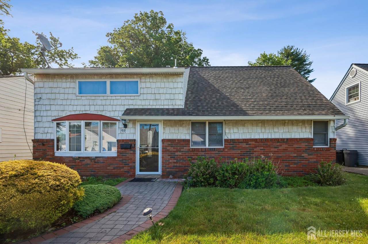 189 Bloomfield Avenue - Photo 1