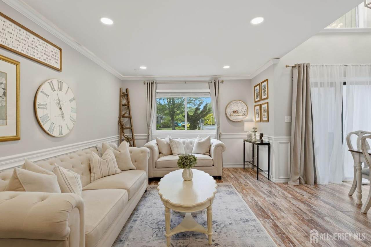 115 Bowne Drive - Photo 1