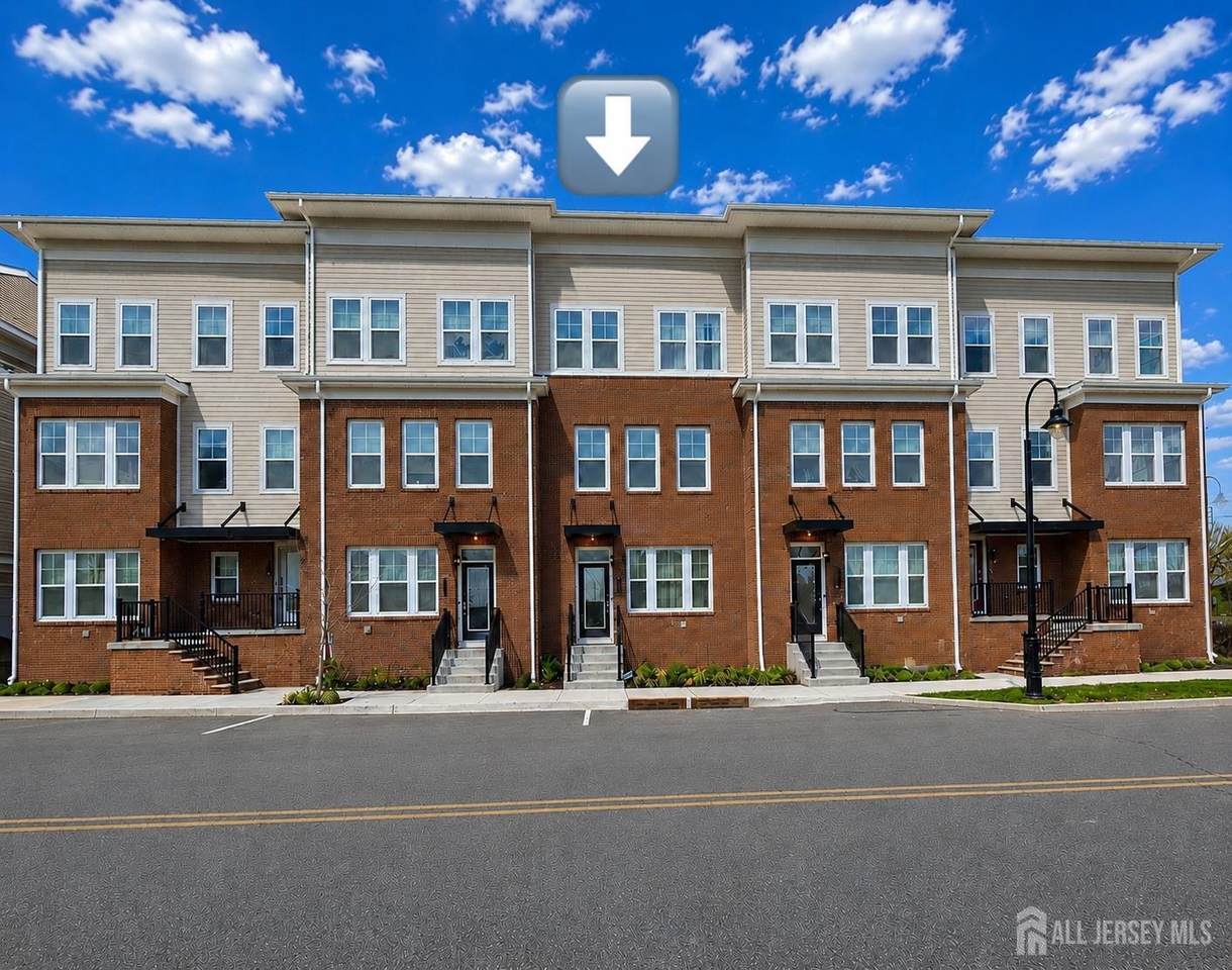 338 South Drive - Photo 1