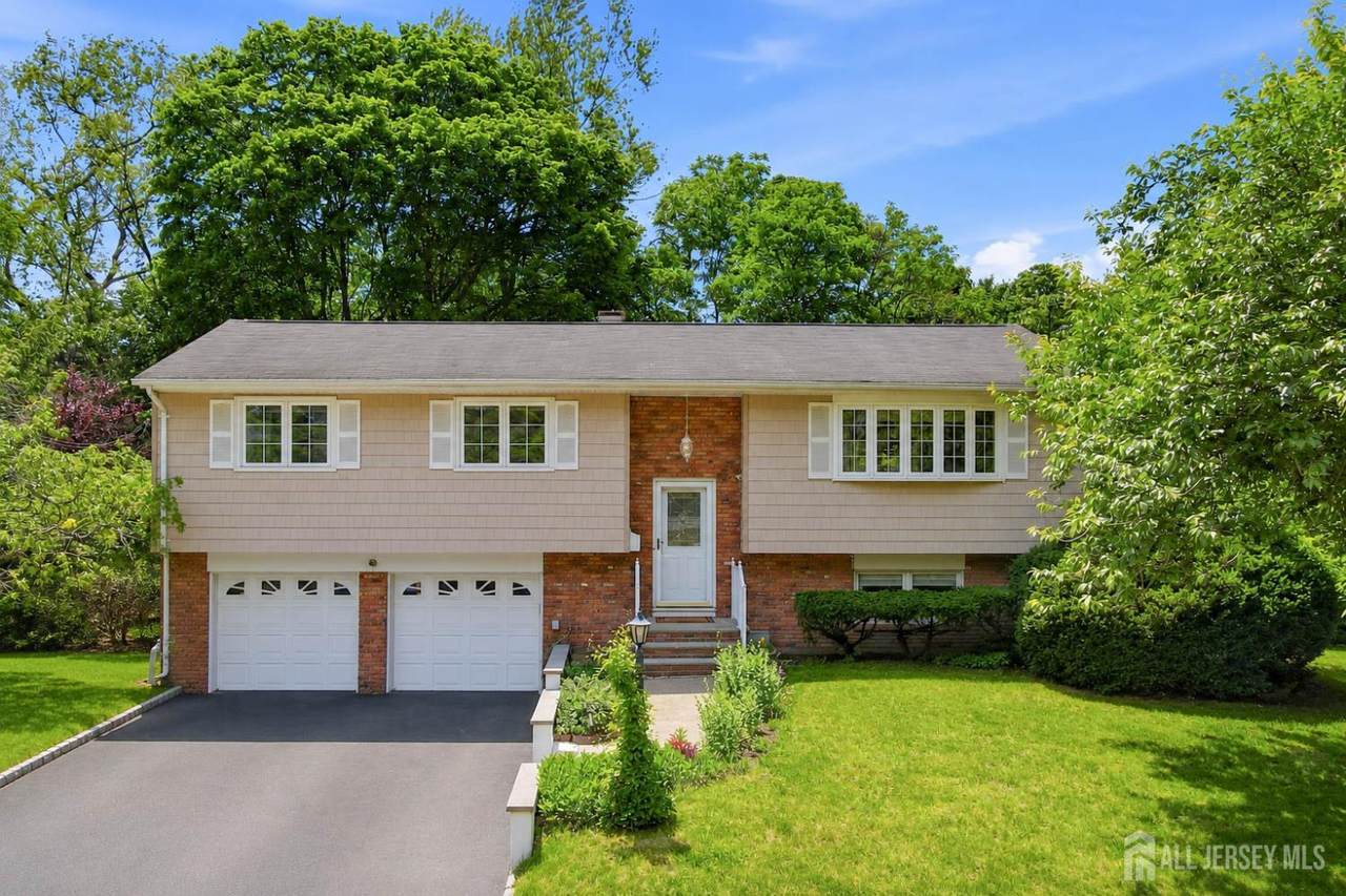 8 Nottingham Drive - Photo 1