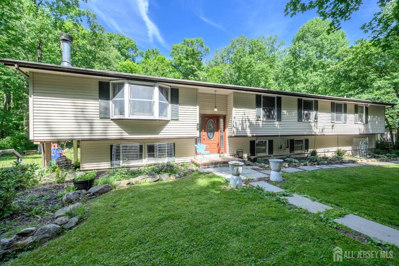11 Pine Ridge Road - Photo 1