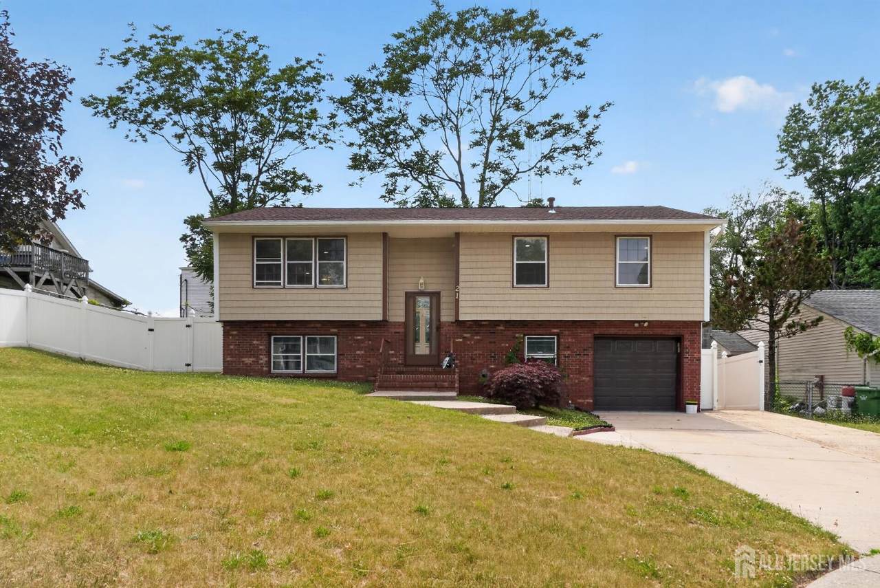 21 Ash Road - Photo 1