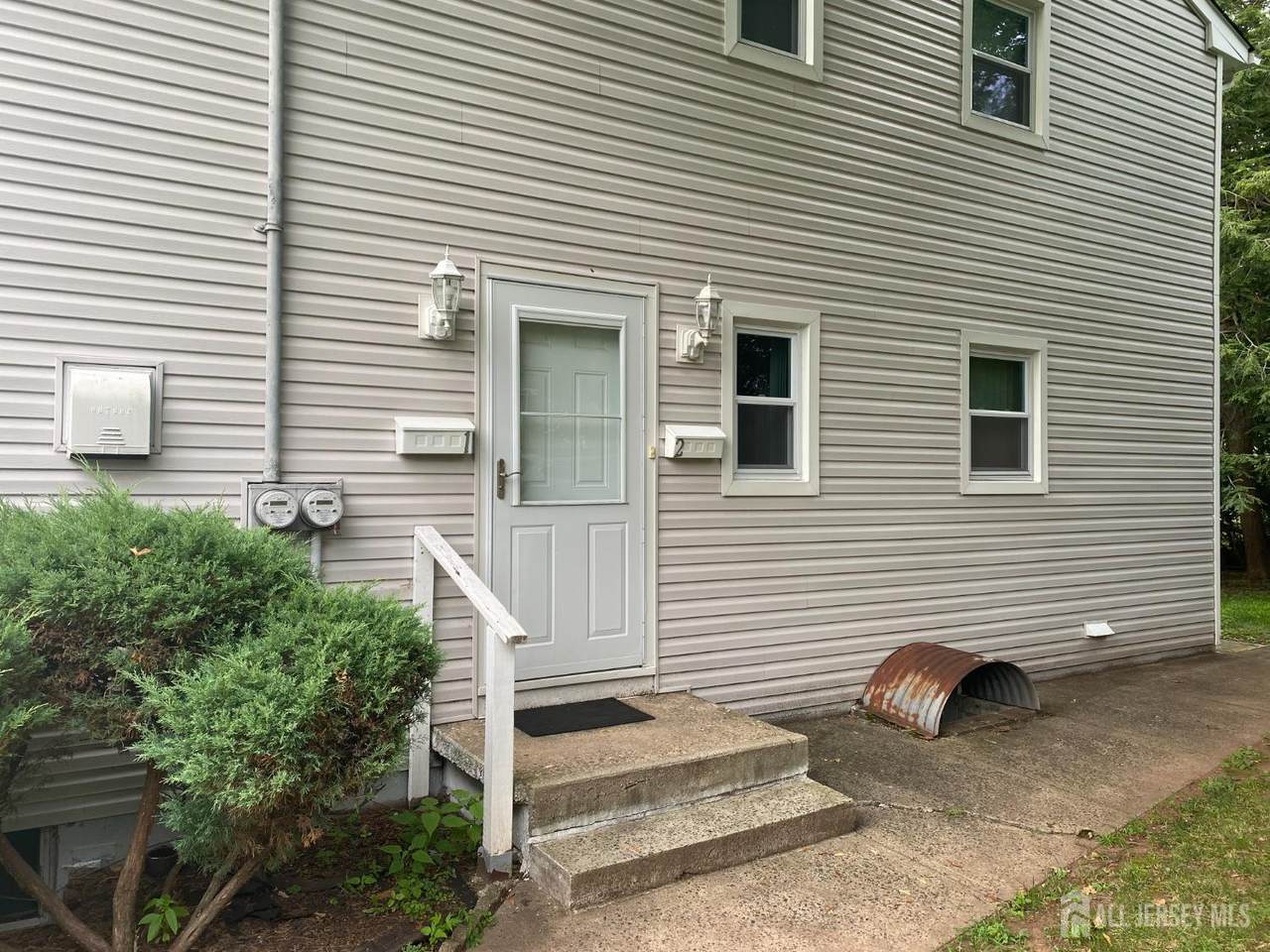 123 Highland Avenue - Photo 1