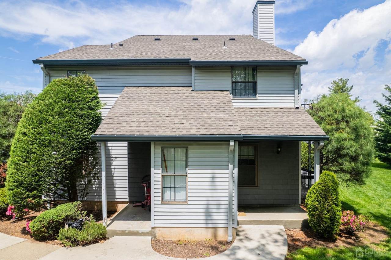 1612 Woodbridge Commons Way - Photo 1