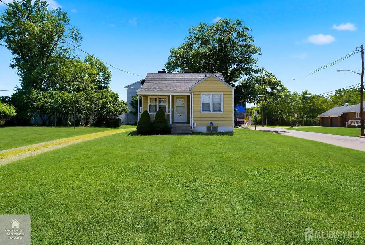 350 Suttons Lane - Photo 1