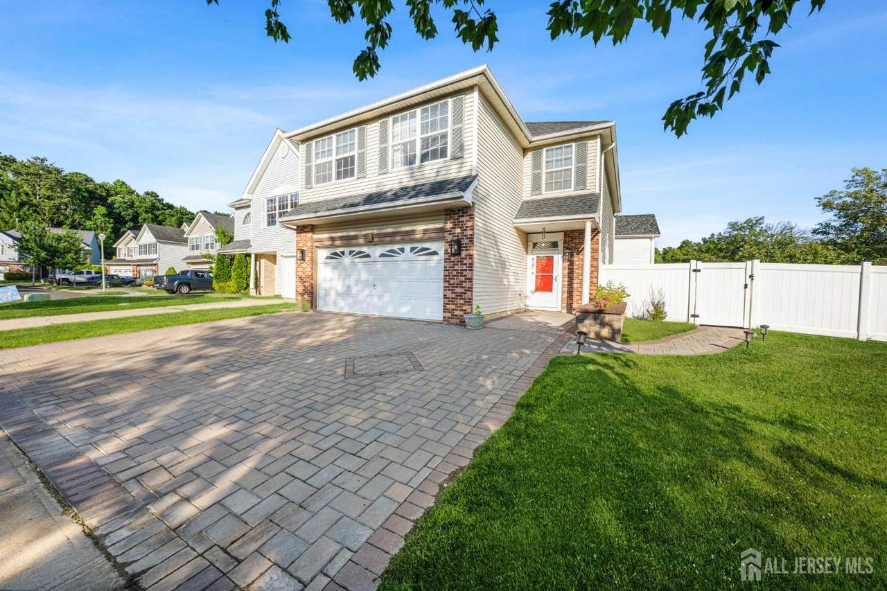 41 Tall Oaks Court - Photo 1