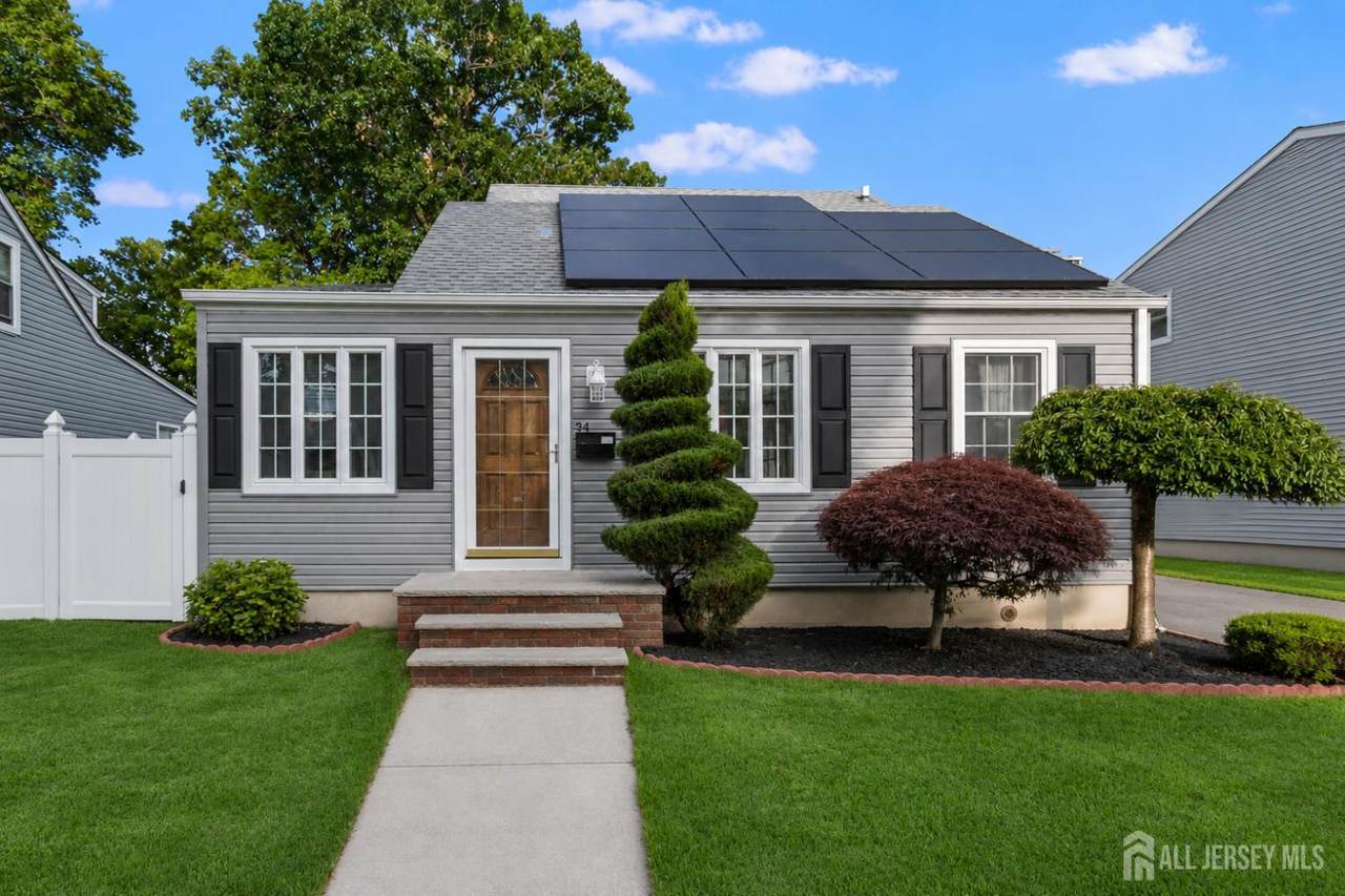 34 Chase Avenue - Photo 1