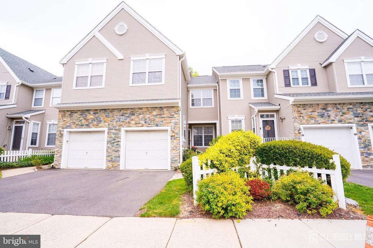 704 Dahlia Circle - Photo 1