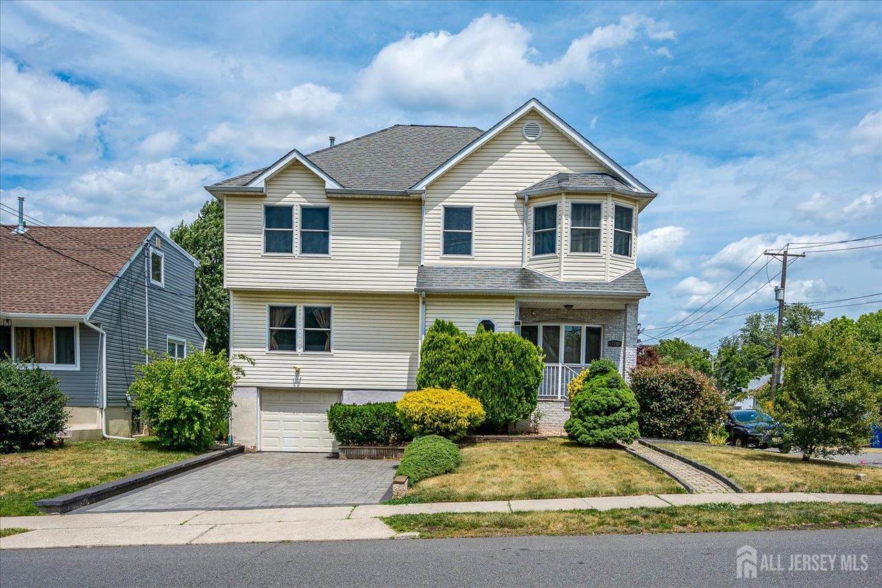 720 Ford Avenue - Photo 1