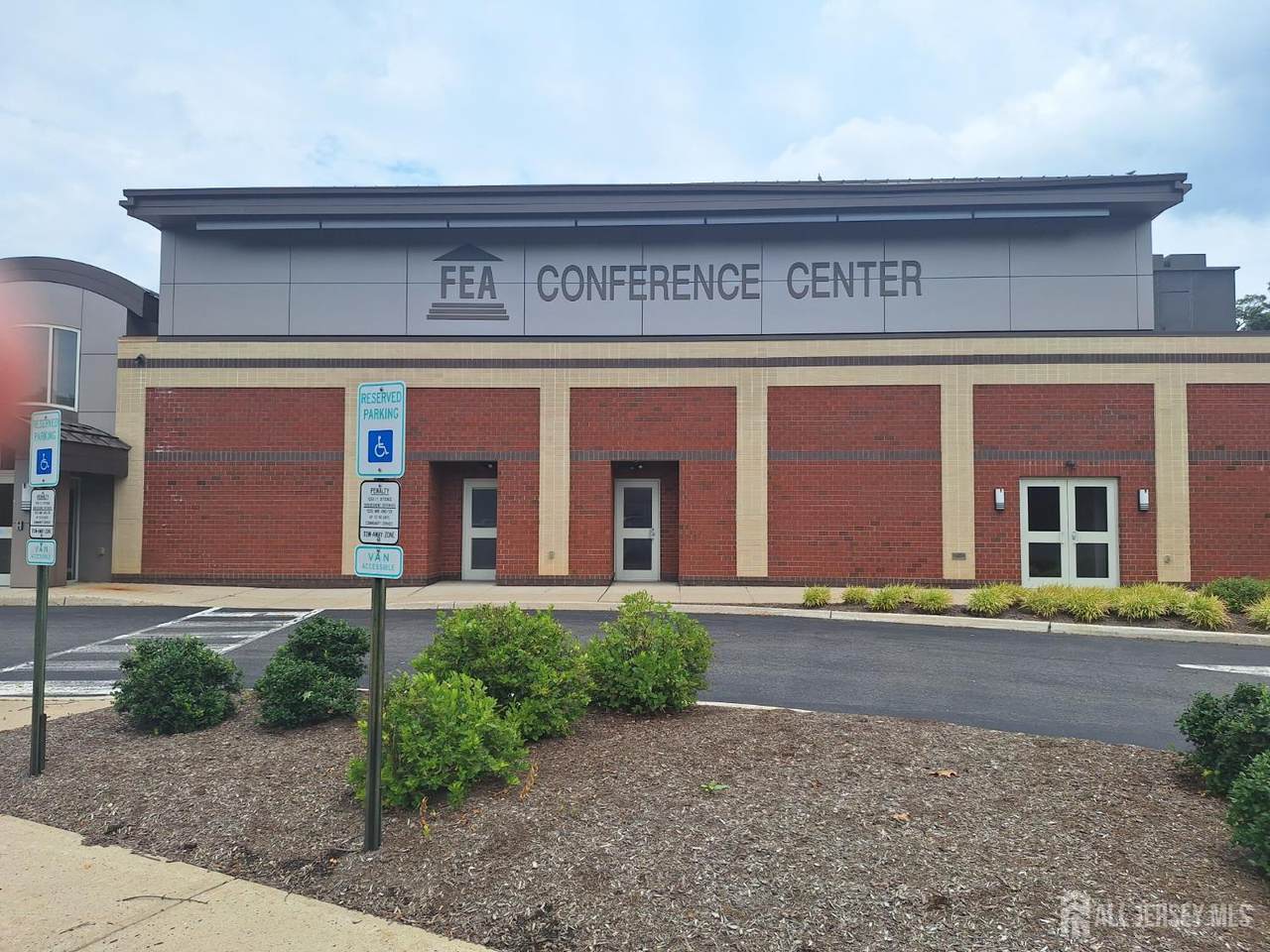 12 Centre Drive - Photo 1