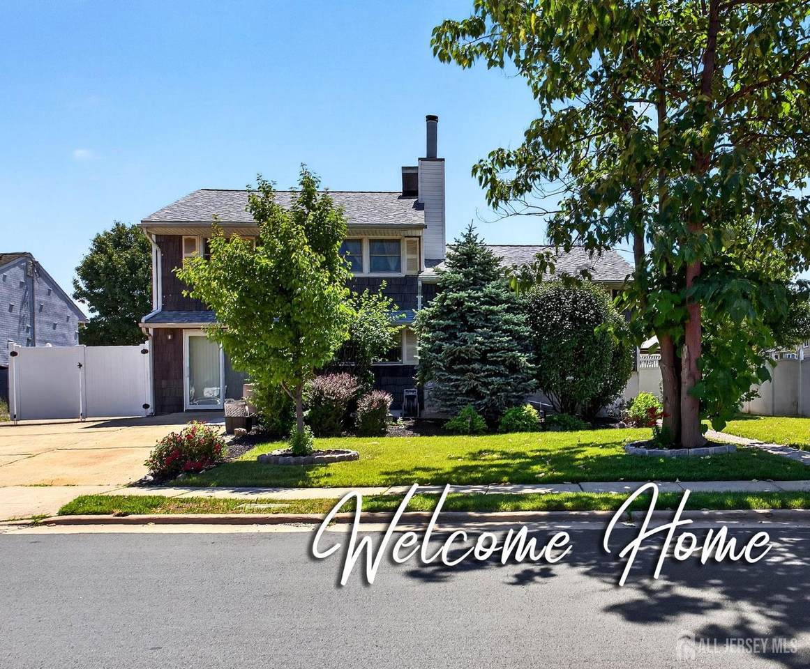 52 Jackson Avenue - Photo 1