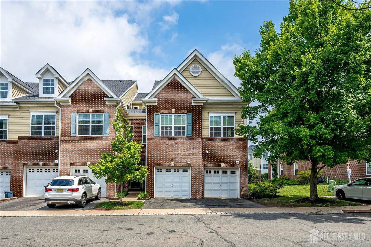 27 Taft Lane - Photo 1