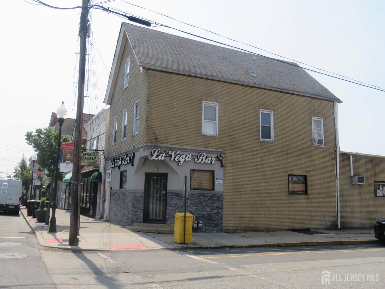 299 Smith Street - Photo 1