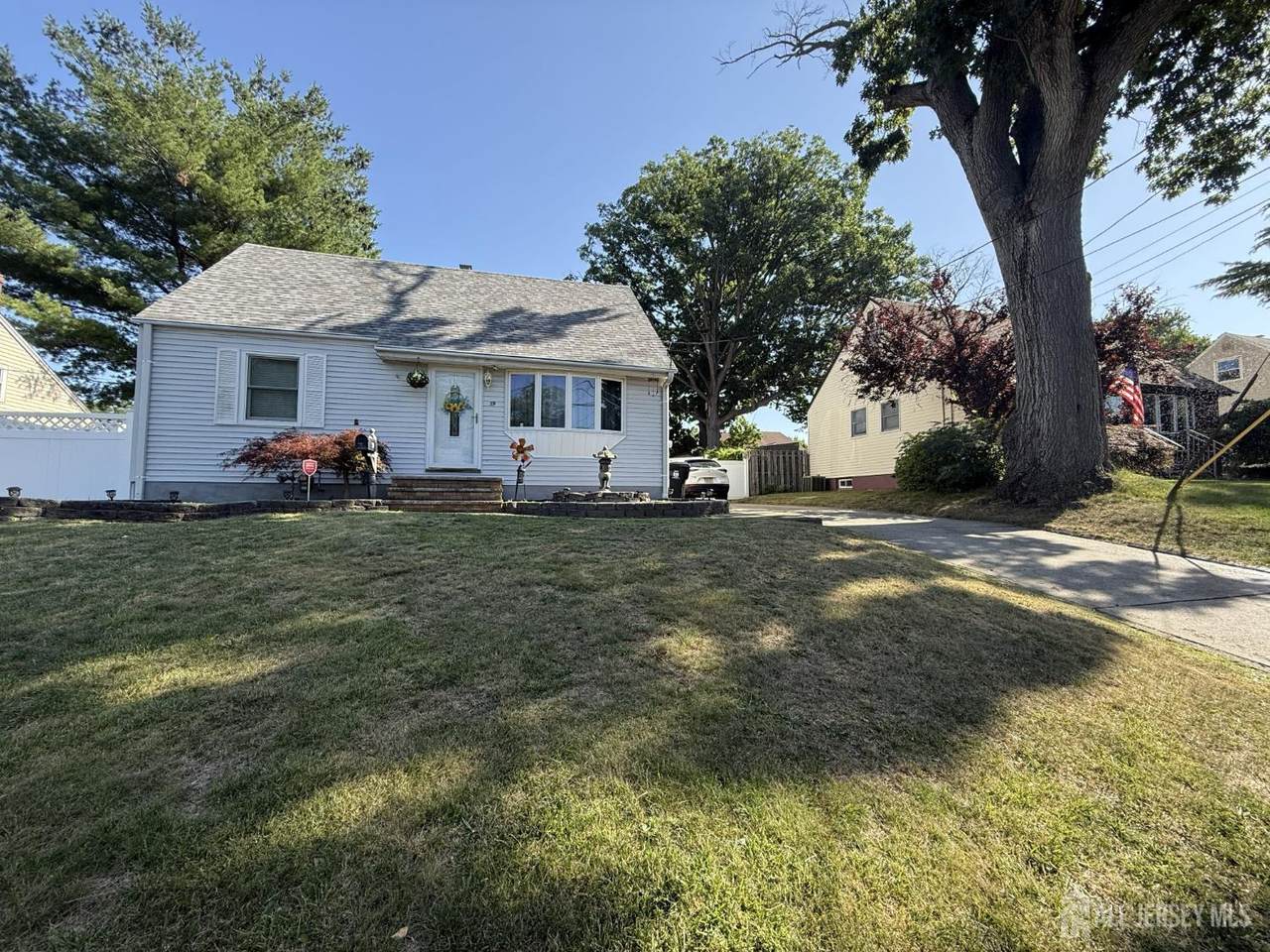 39 Stratford Road - Photo 1