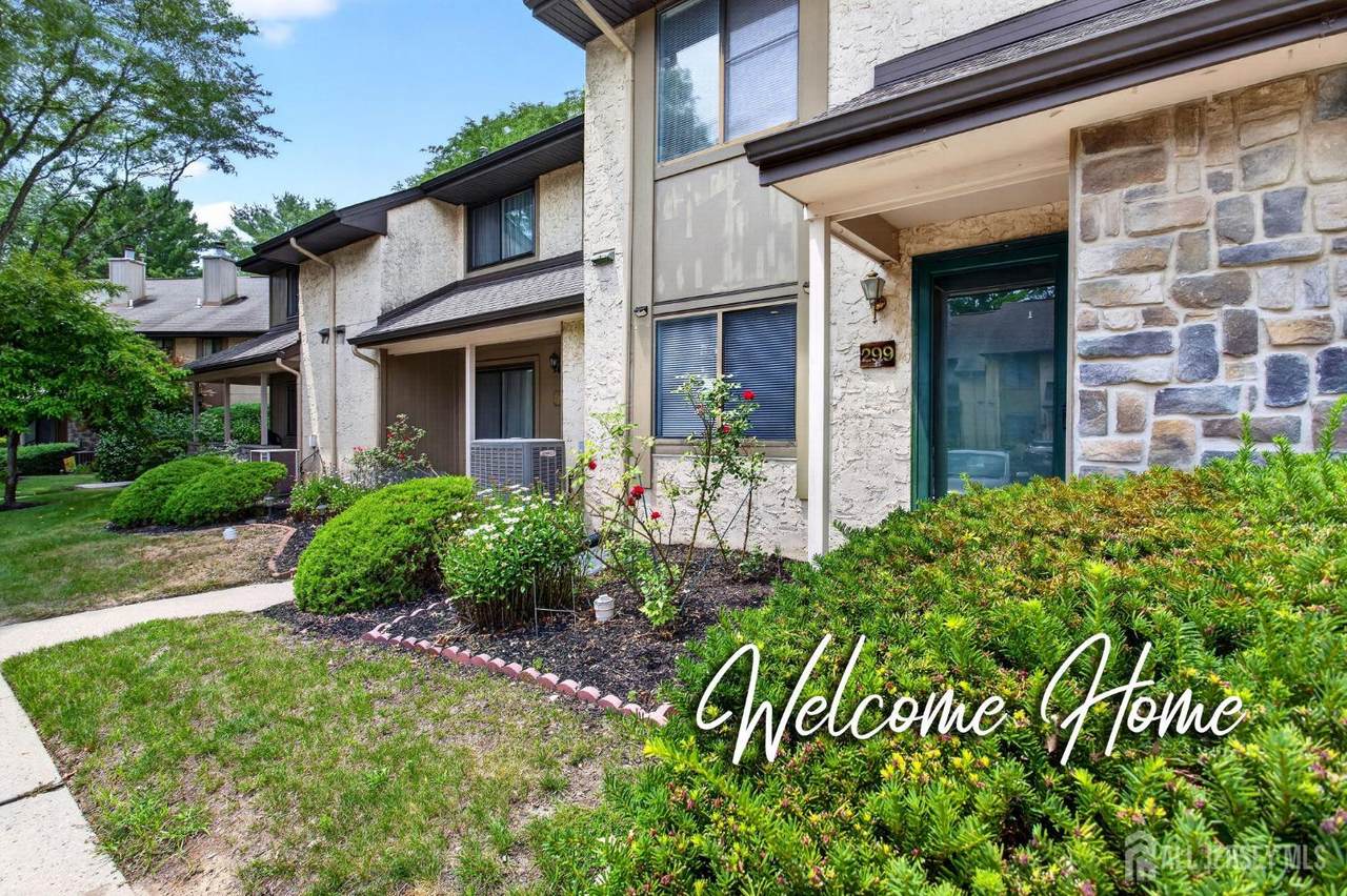 299 Hampshire Drive - Photo 1