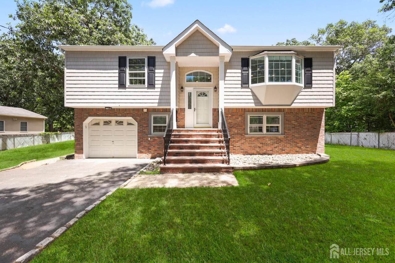 333 Green Street - Photo 1