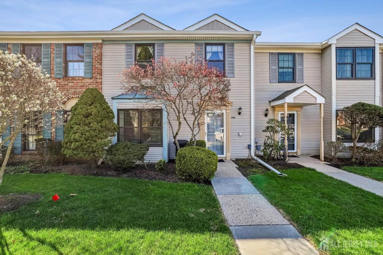 293 Bromley Place - Photo 1