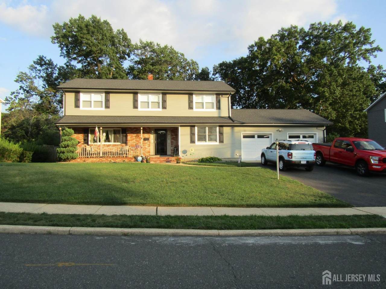 4 Windsor Road - Photo 1