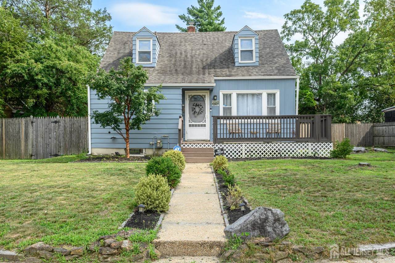 2010 Brighton Avenue - Photo 1