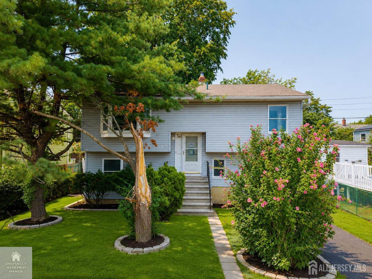 185 Chestnut Street - Photo 1