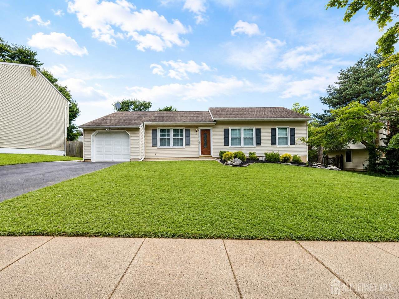 3 Netherwood Circle - Photo 1
