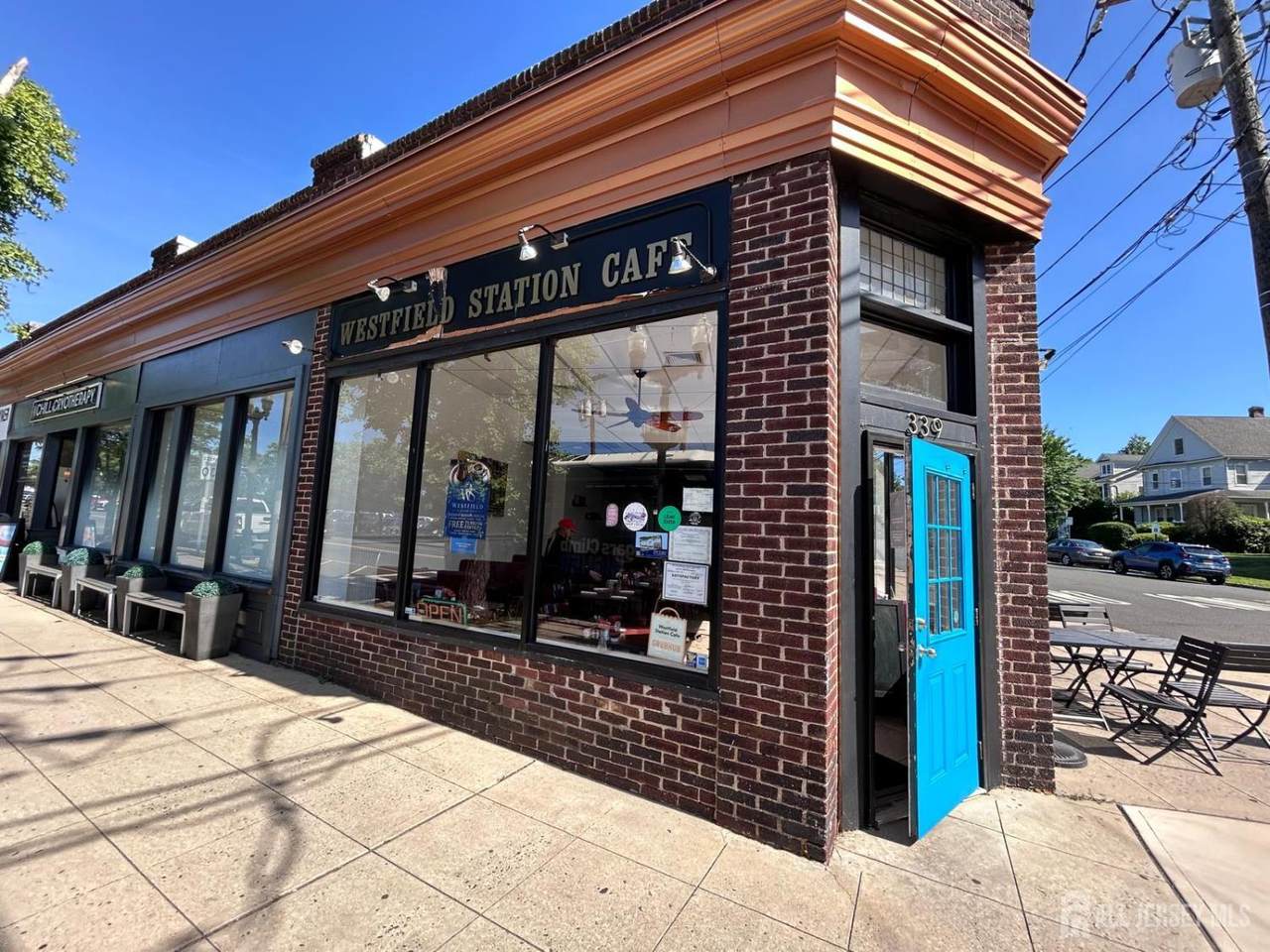321 South Avenue - Photo 1