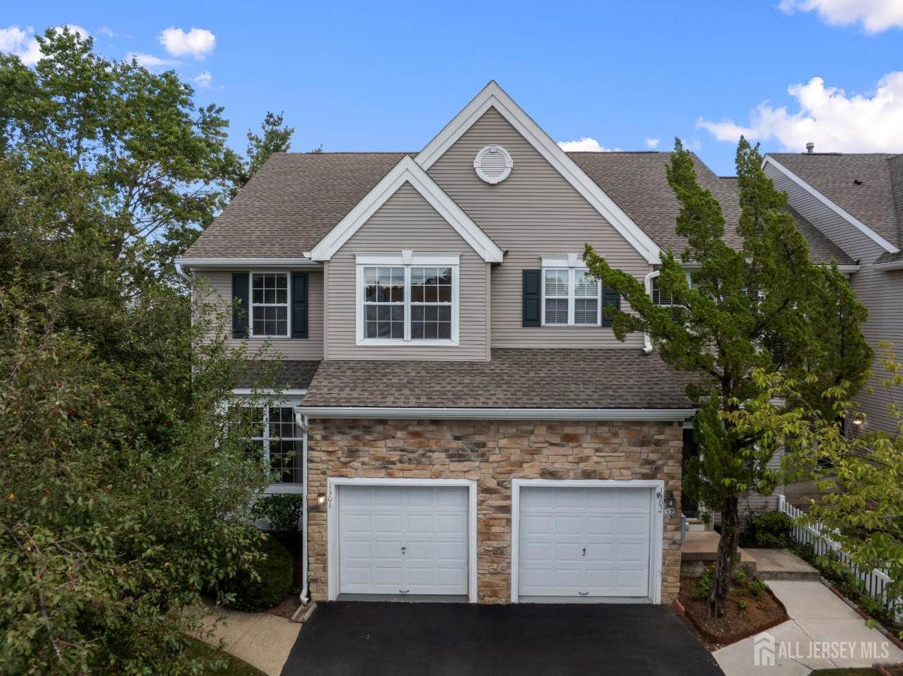 1301 Dahlia Circle - Photo 1