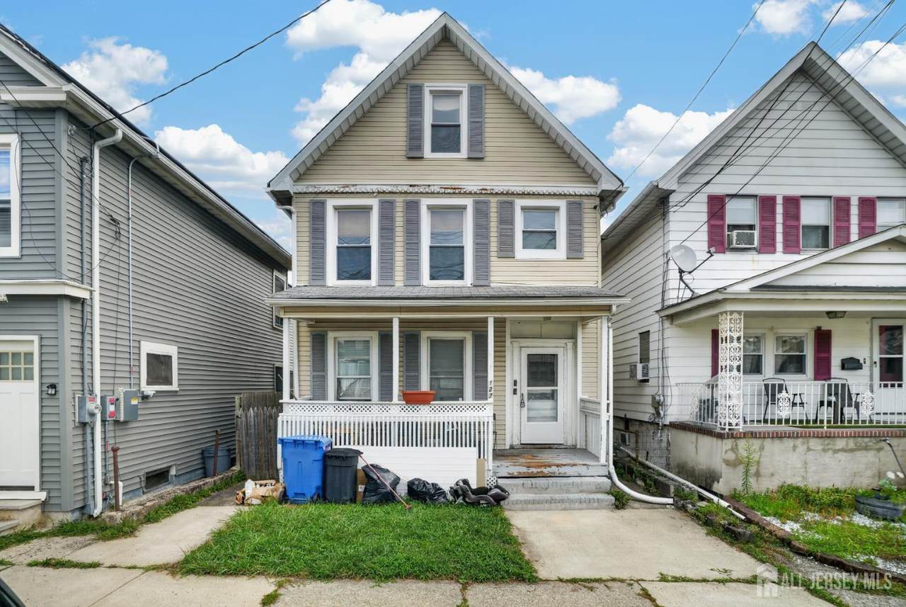 127 Pine Avenue - Photo 1