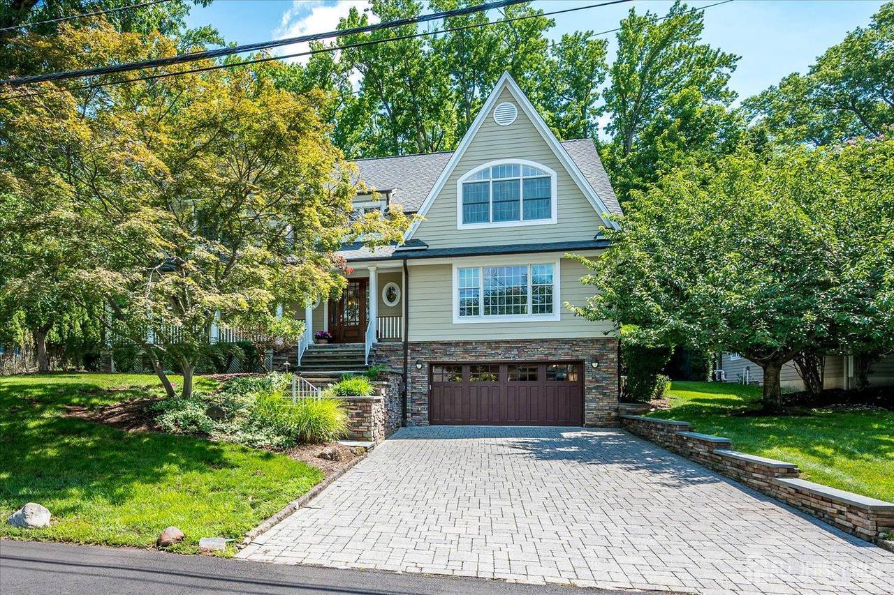 4 Edgewood Road - Photo 1