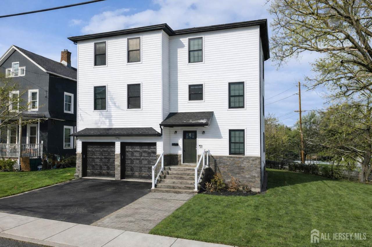7 Maple Street - Photo 1