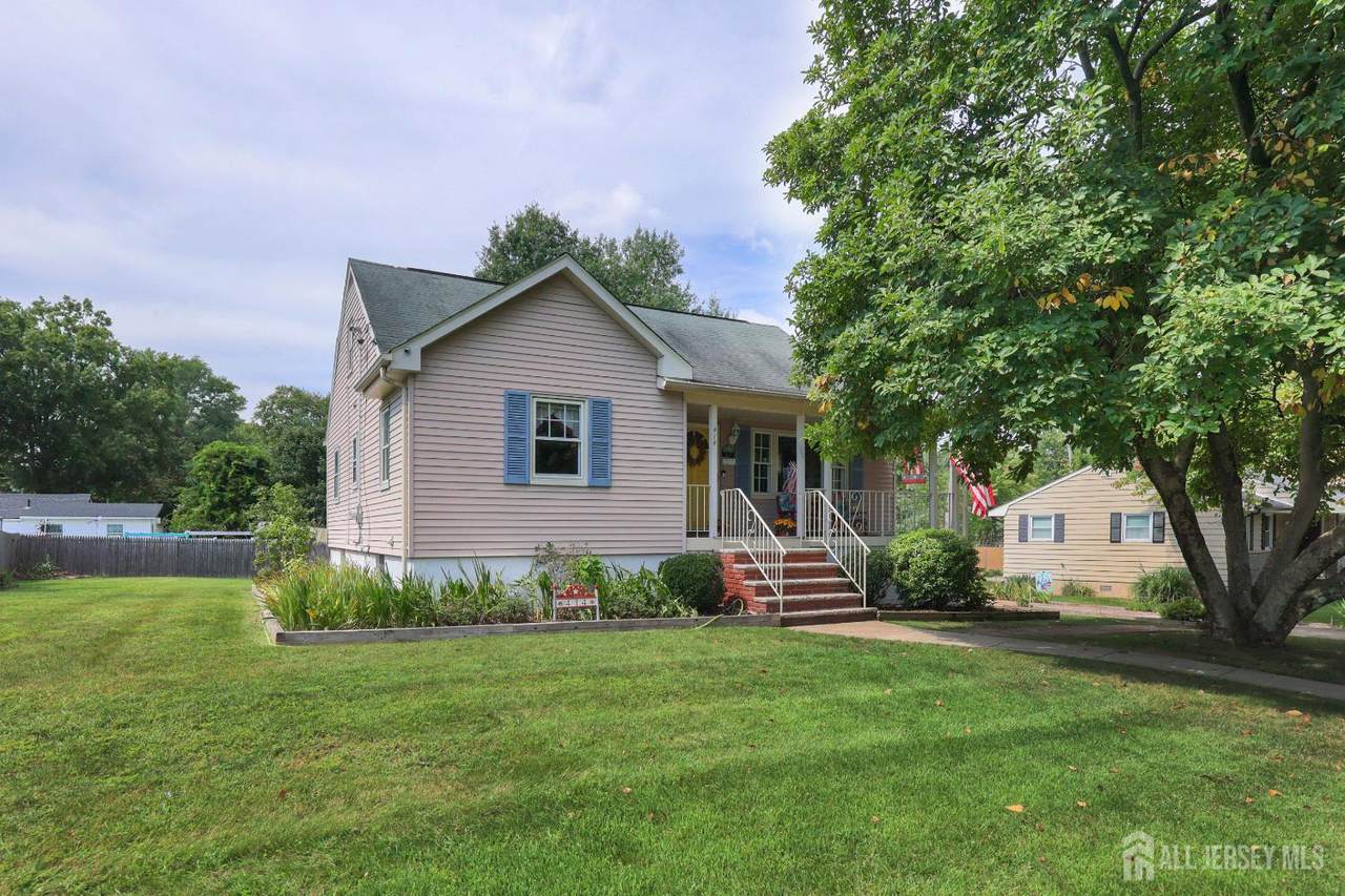 414 Madison Avenue - Photo 1