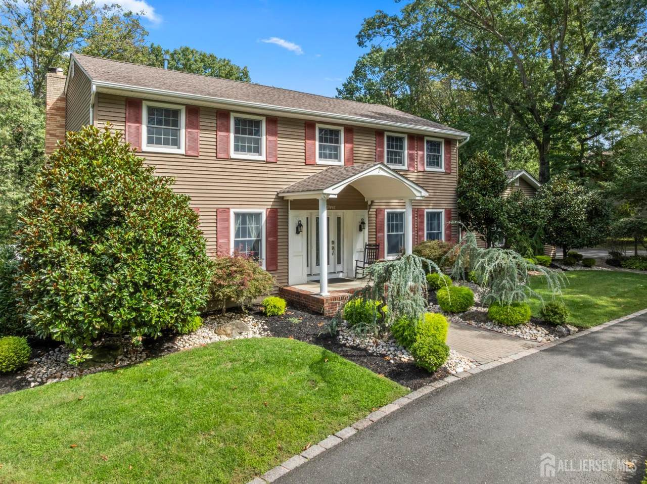 3 Phyllis Place - Photo 1