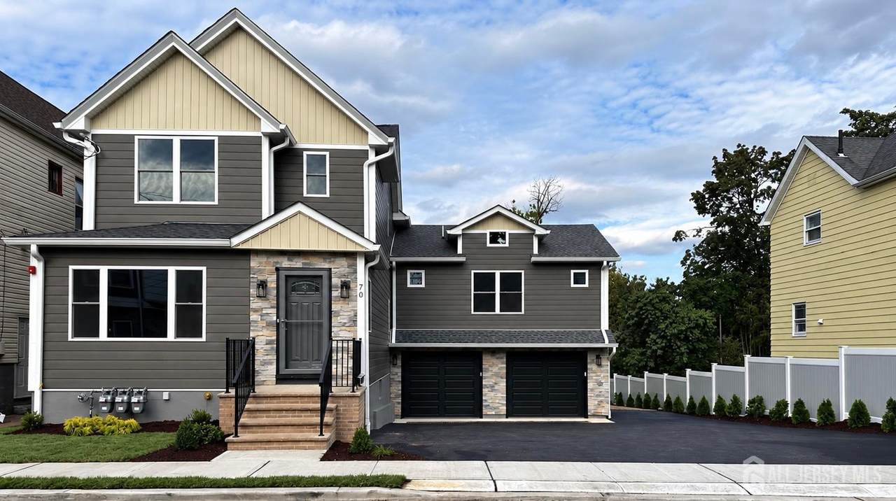 70 Richard Street - Photo 1
