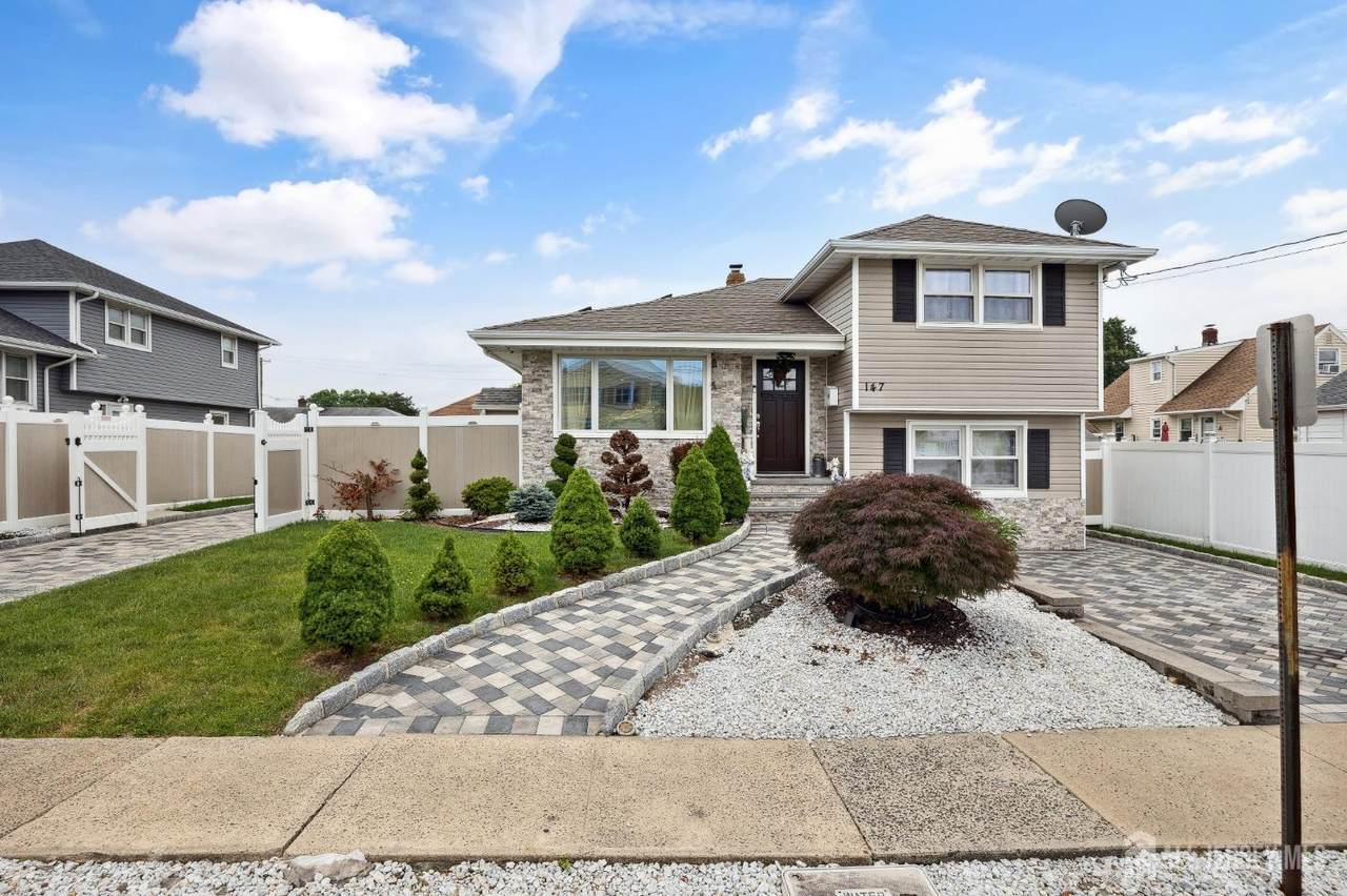 147 James Street - Photo 1