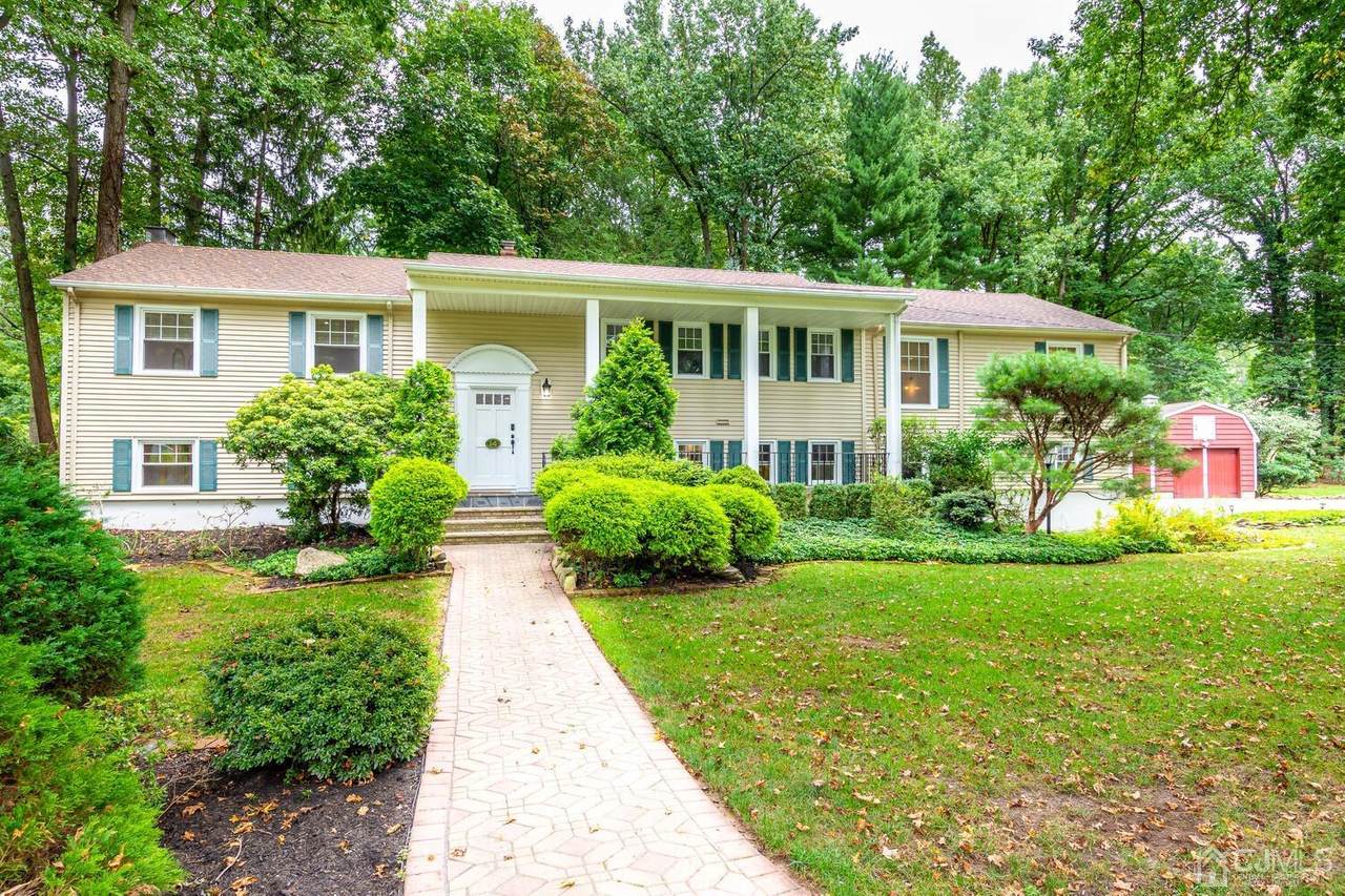 14 Tamarack Road - Photo 1