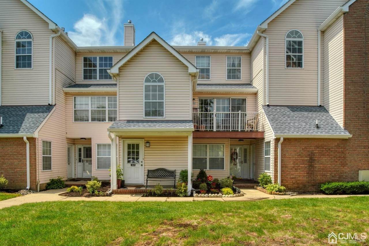 315 Plymouth Road - Photo 1
