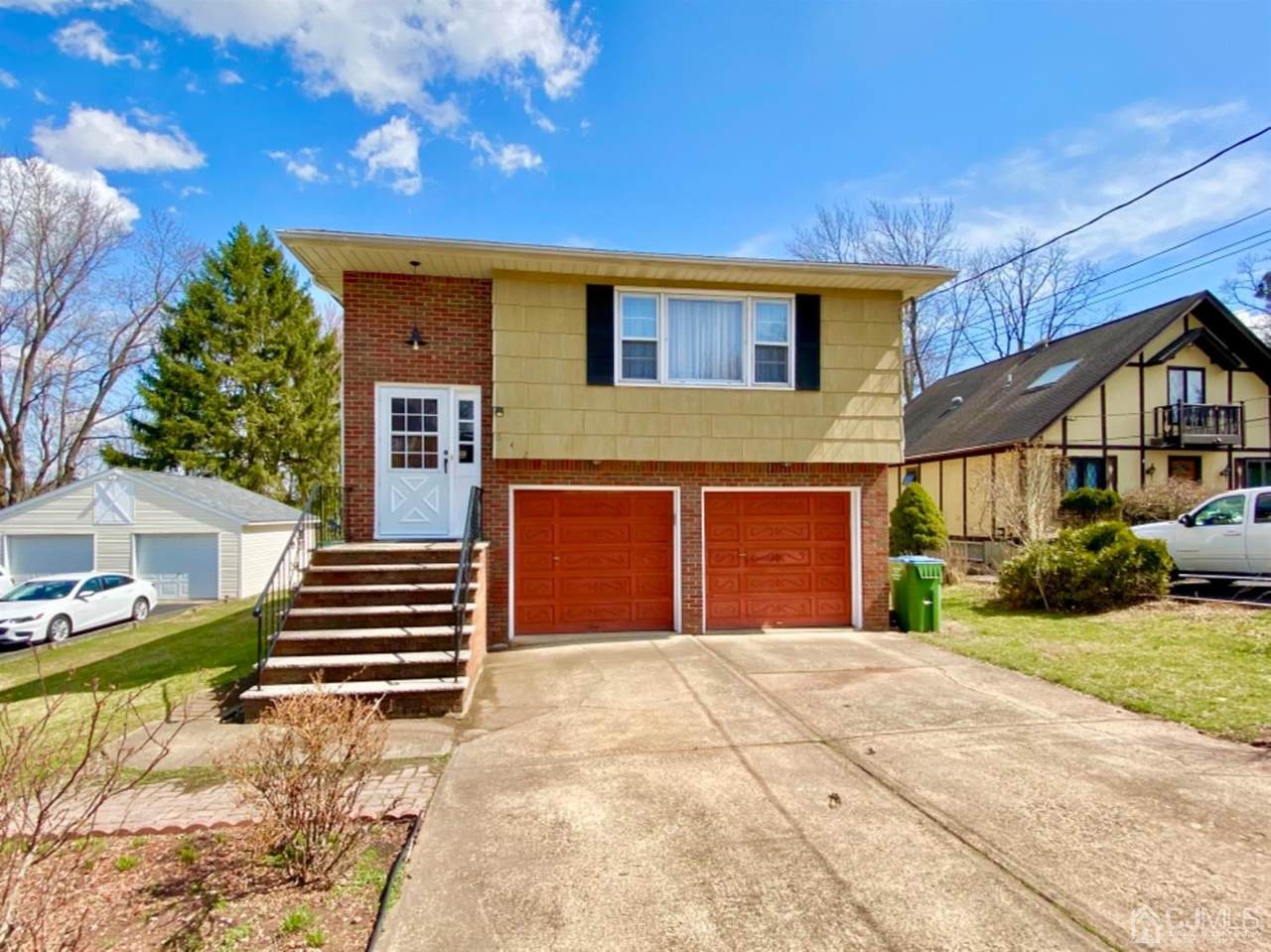 642 Denver Boulevard - Photo 1