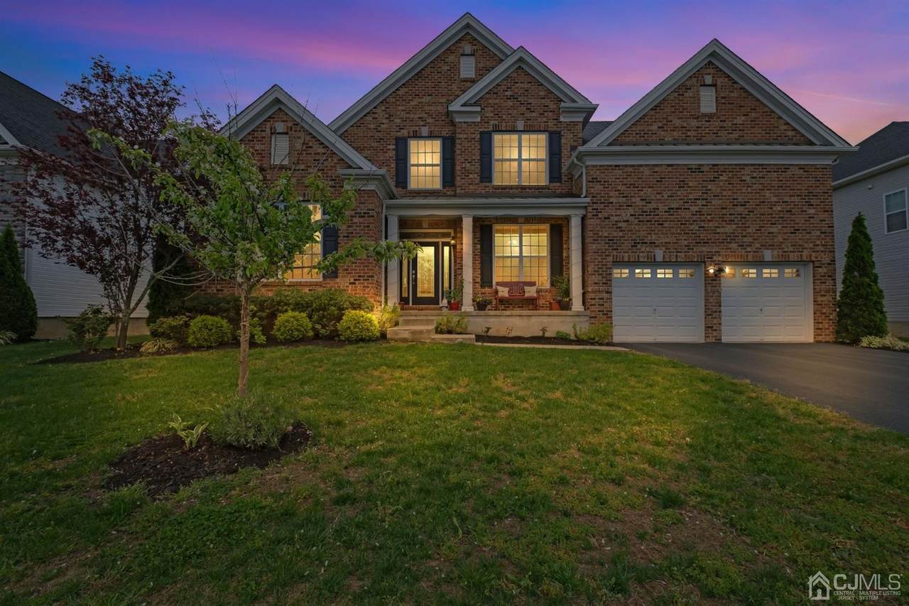 8 Lenmore Court - Photo 1