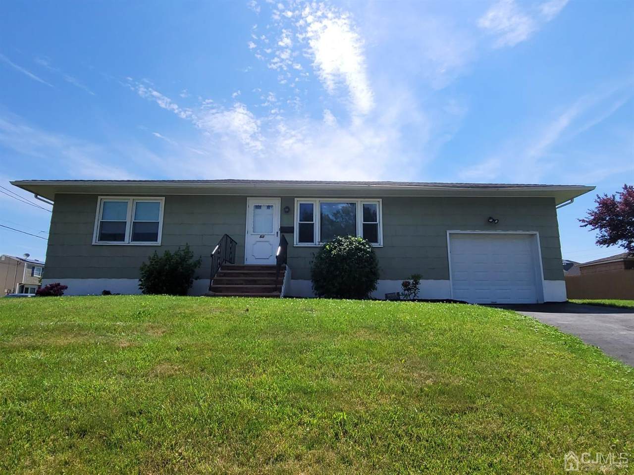 62 Vernon Way - Photo 1