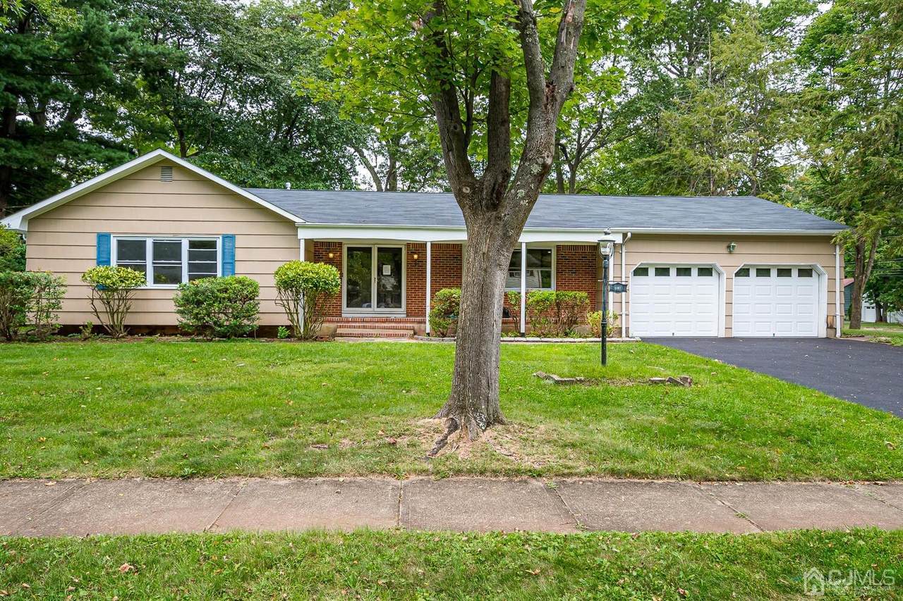 1 Lynnwood Road - Photo 1