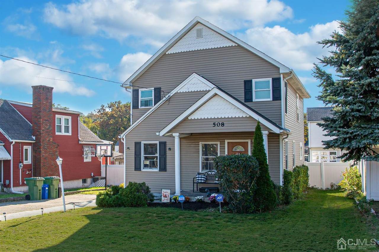 508 Pine Avenue - Photo 1