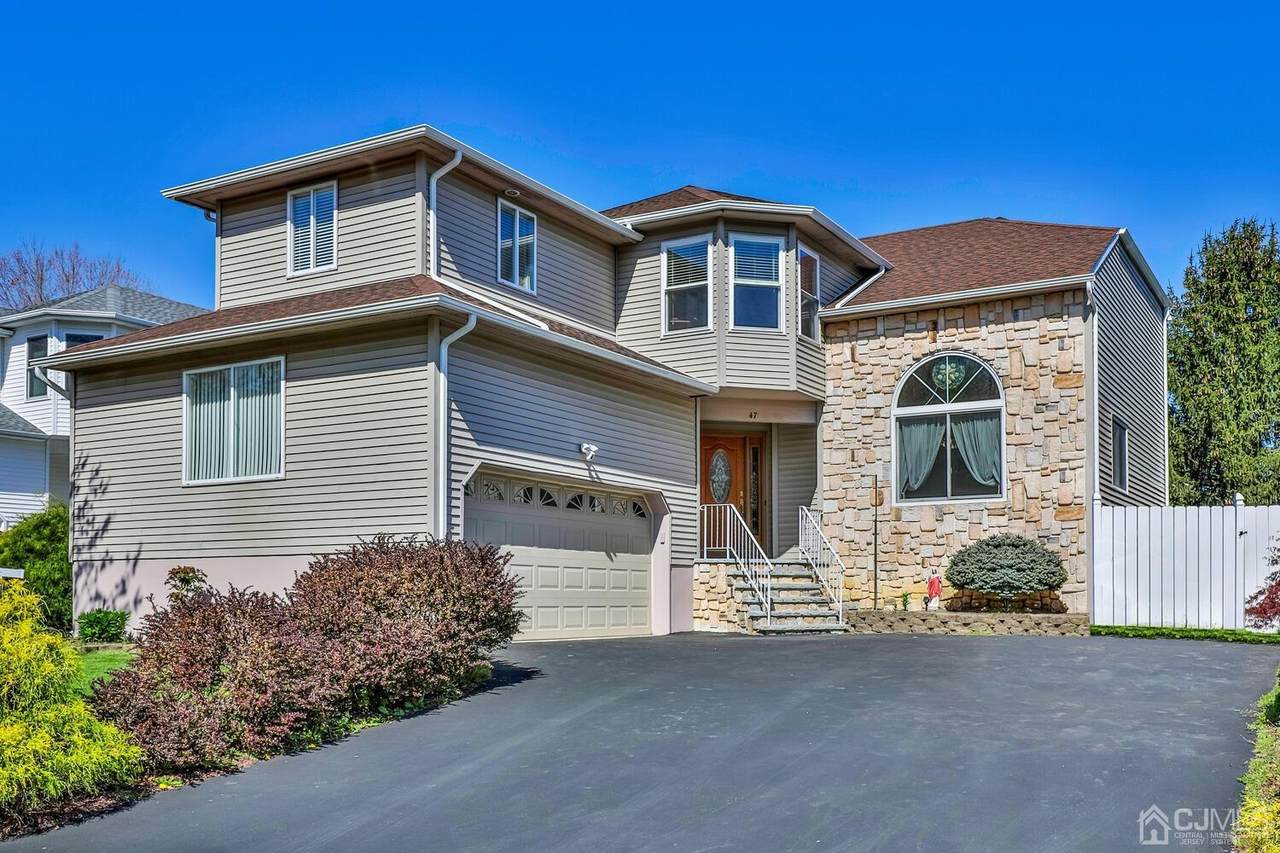 47 Pemberton Drive - Photo 1
