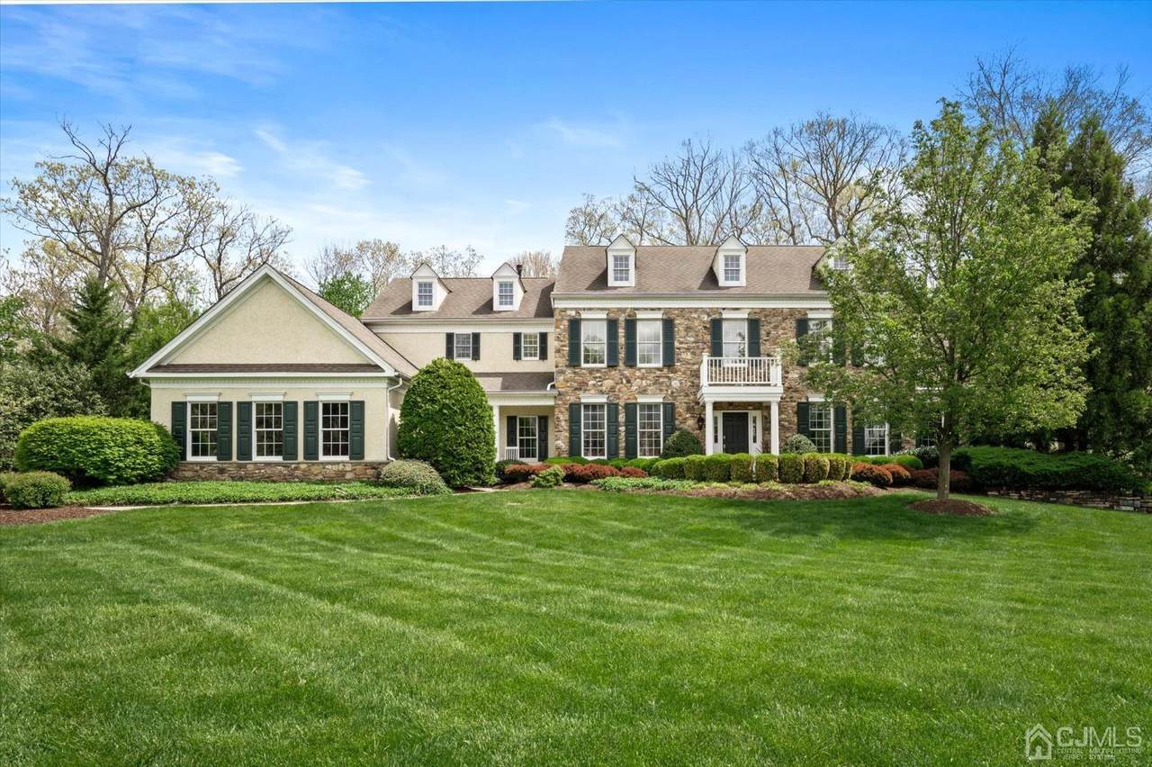 17 Shady Brook Lane - Photo 1
