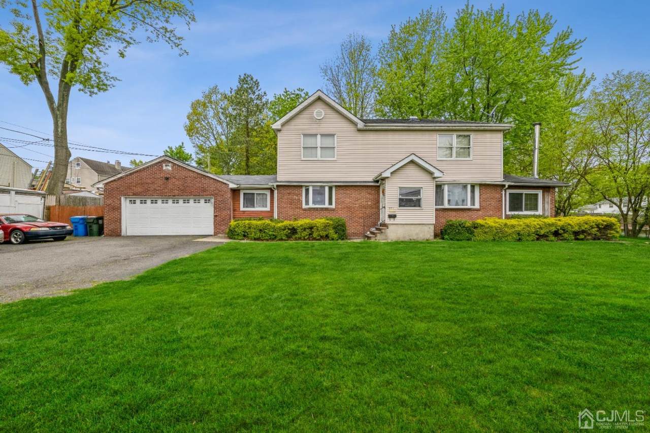 441 Ford Avenue - Photo 1