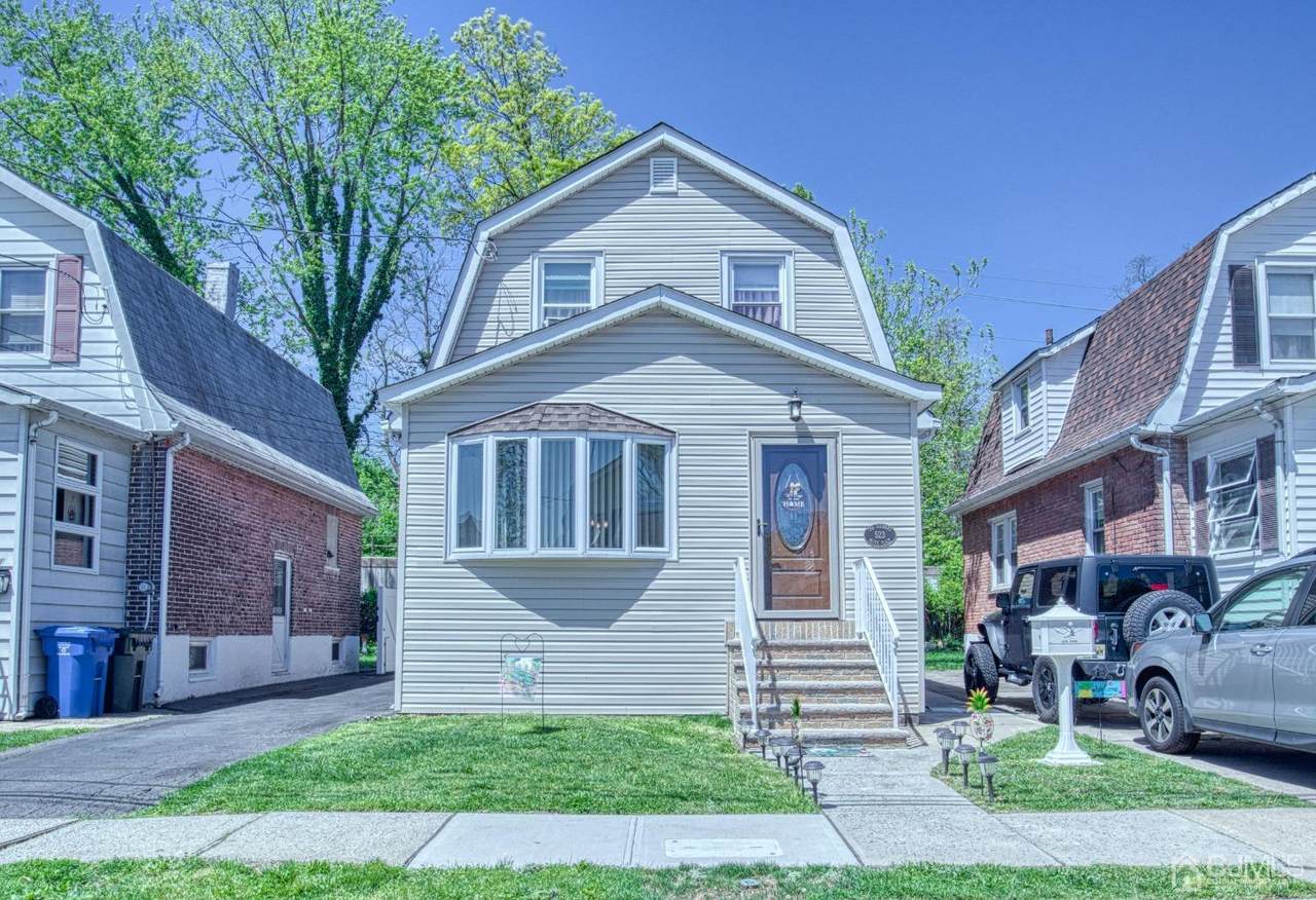 523 Olive Place - Photo 1