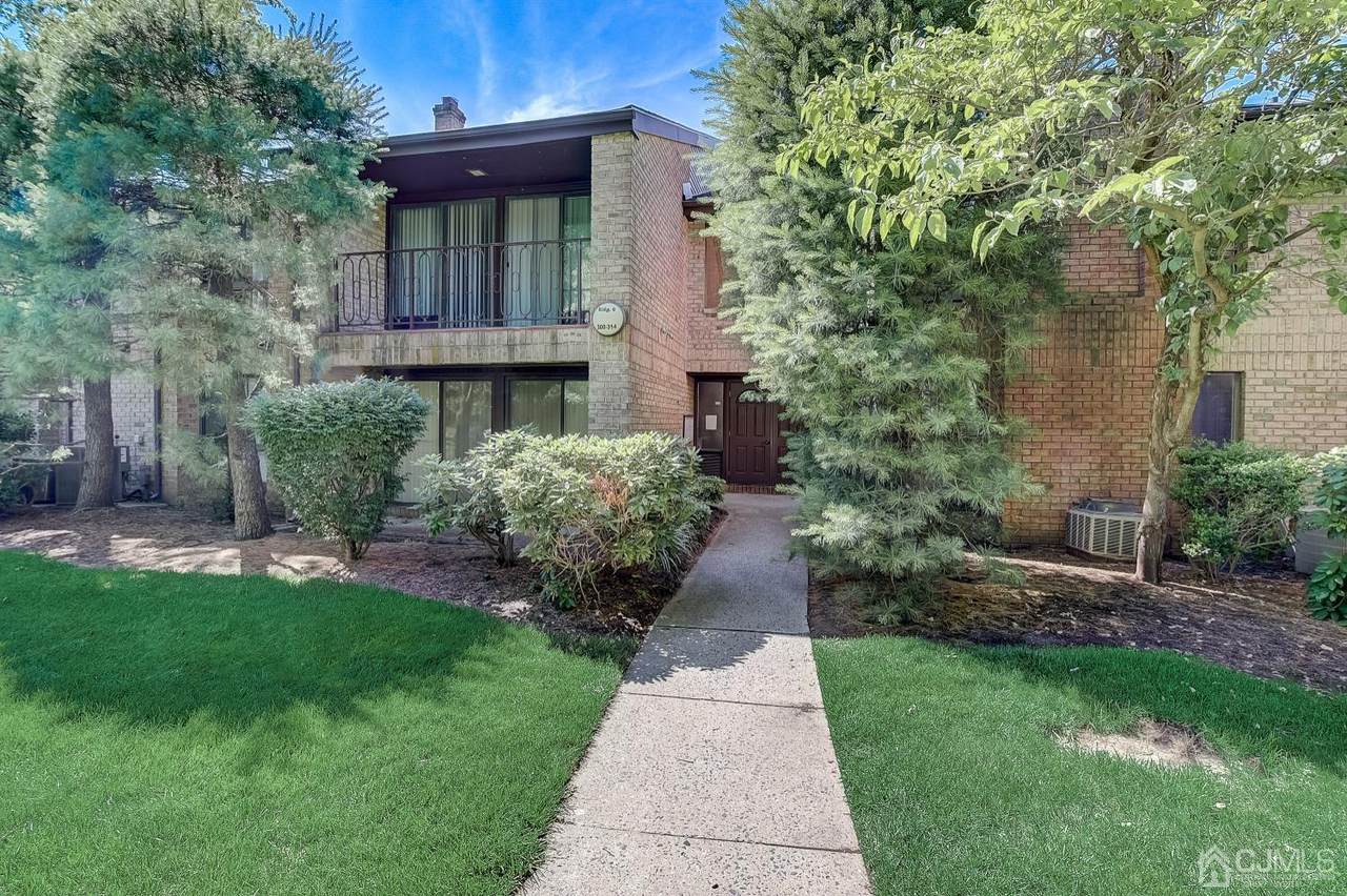 302 Willowbrook Drive - Photo 1