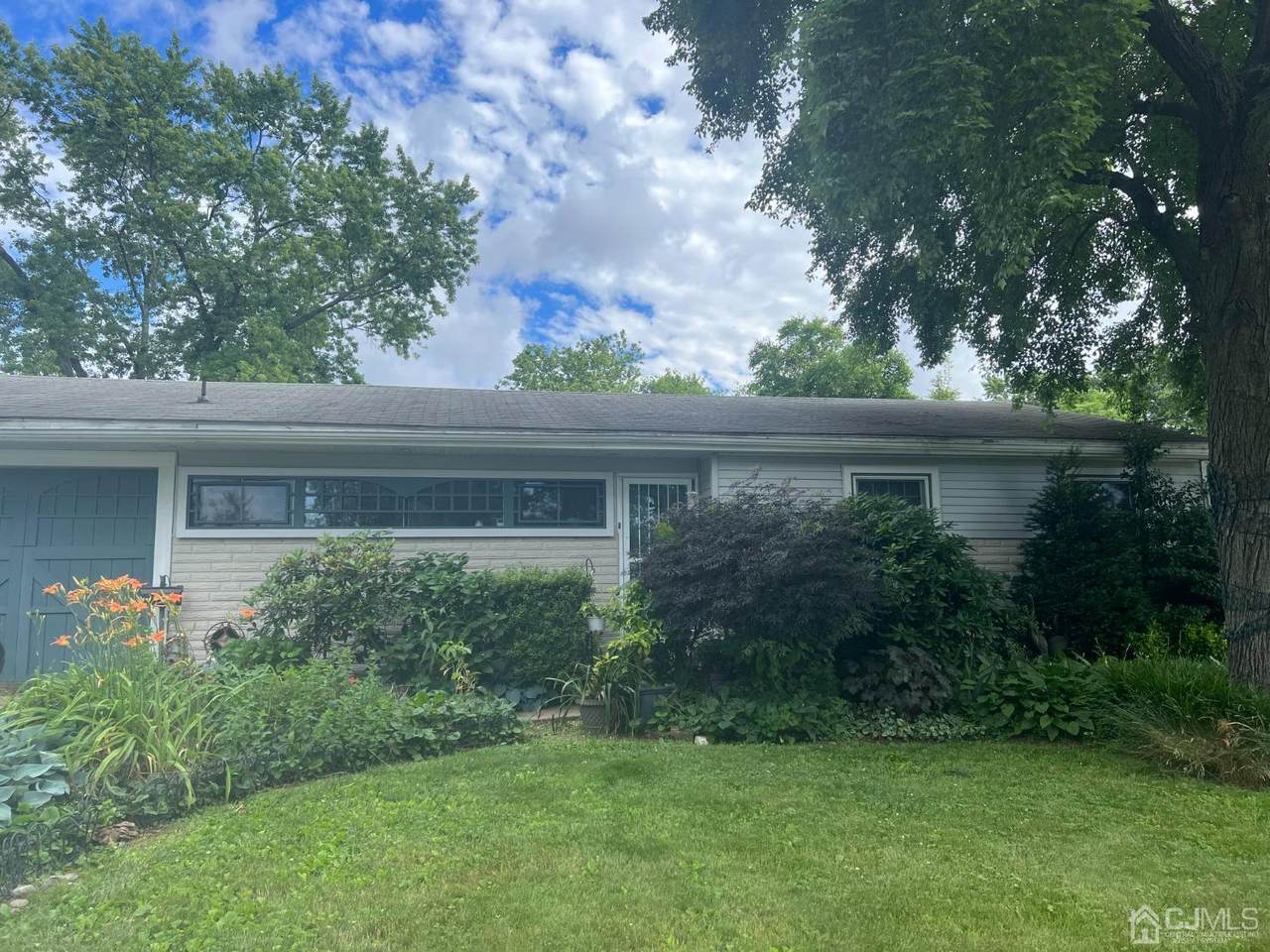 34 Purdue Road - Photo 1