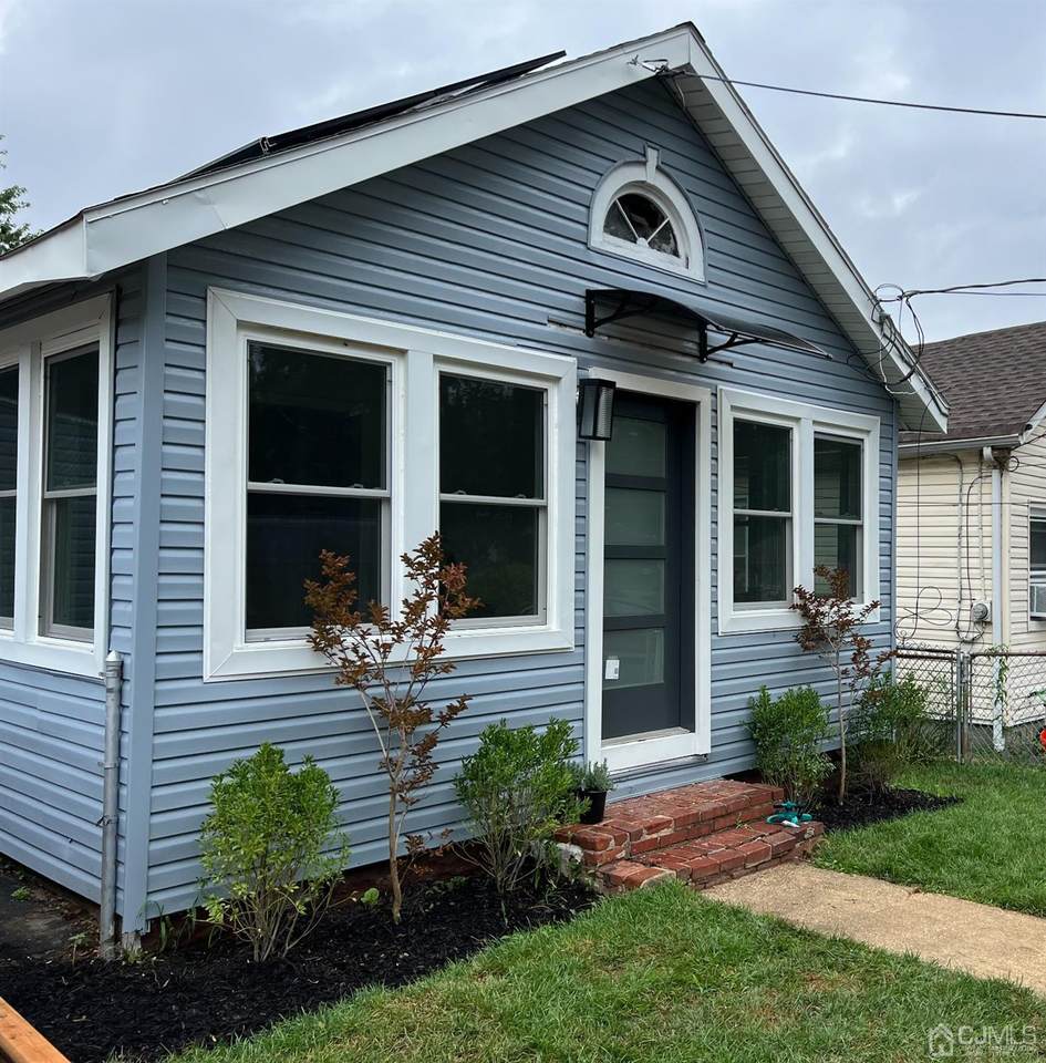 522 Prospect Avenue - Photo 1